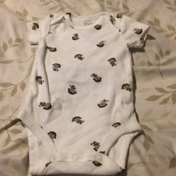 Brand new baby clothes for cost $4 for all - Picture 3 of 8